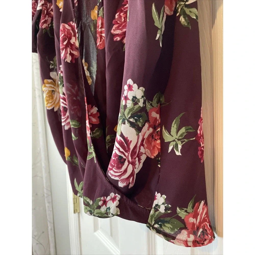 Faux Wrap Top Medium C Floral Purple Blouse Sheer Short Sleeve V-Neck‎ Feminine